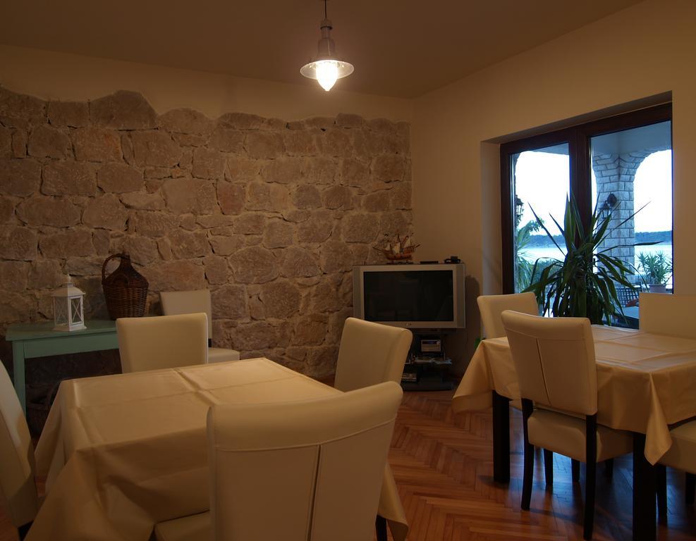 Guest House Villa Papalina Rab Town Pokoj fotografie